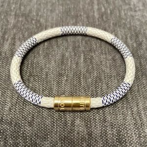🌻Louis Vuitton Bracelet 🌻